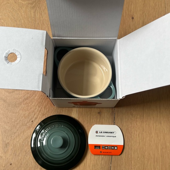 Le Creuset Stoneware Mini Round Cocotte - Ocean color - Picture 6 of 7